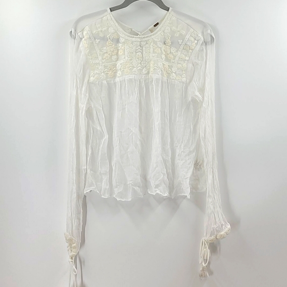 Free People Tops - Free people white embroidered gauzy blouse. Size m